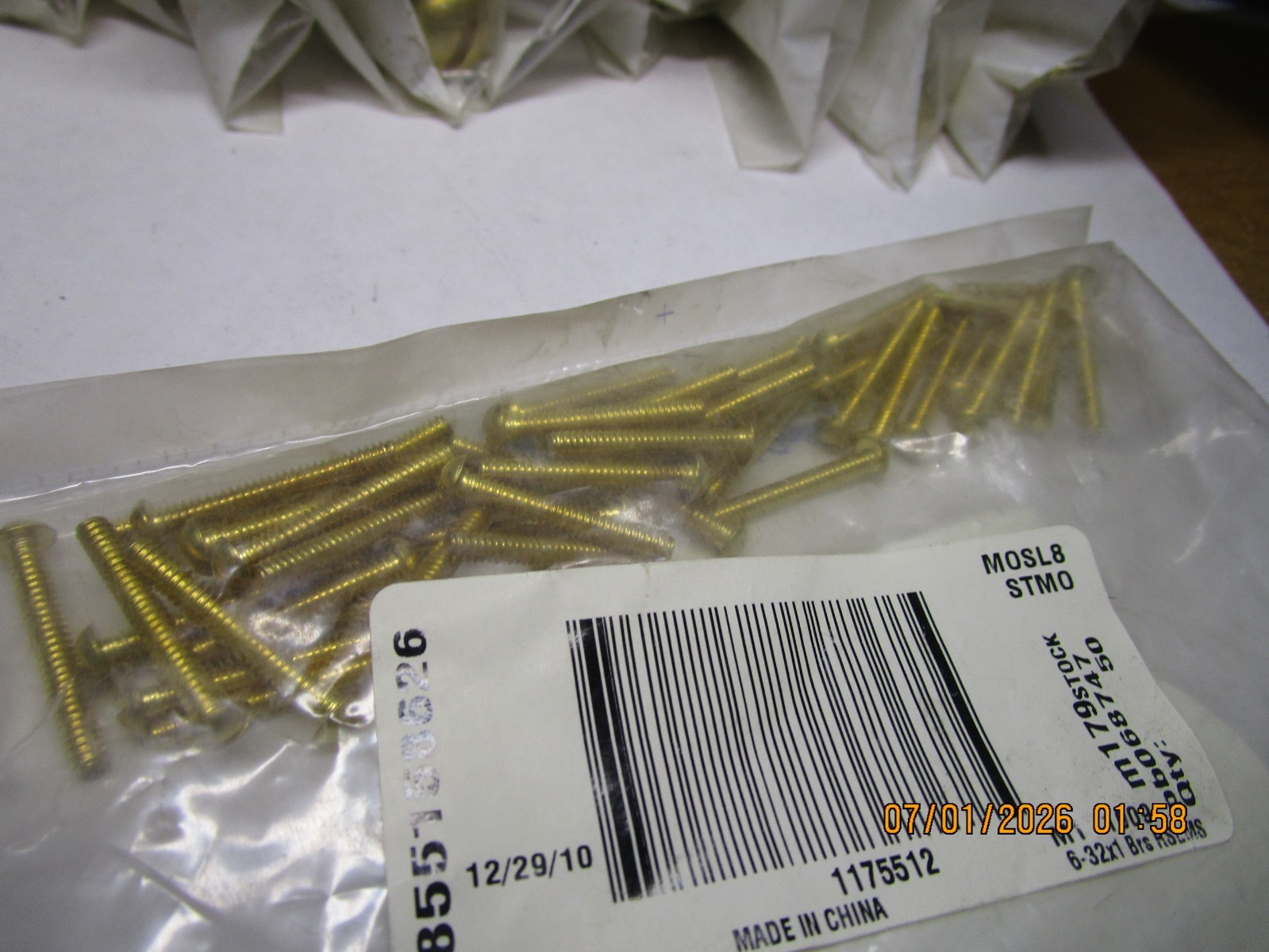 #6-32 x 1" Slotted Drive Round Head Brass Machine Screw QTY 50