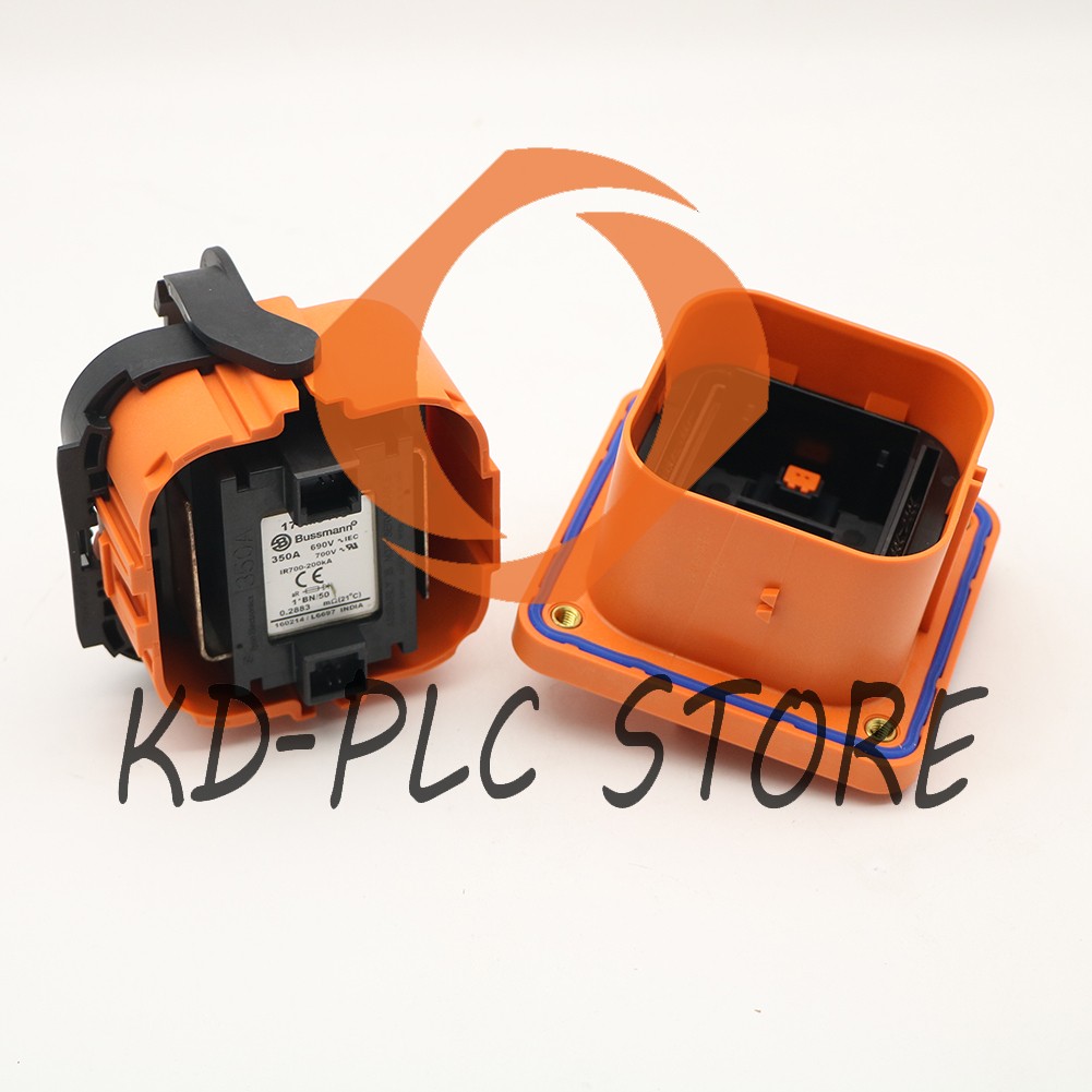 NEW   170M3418 350A 690V Fuse With base 1pcs