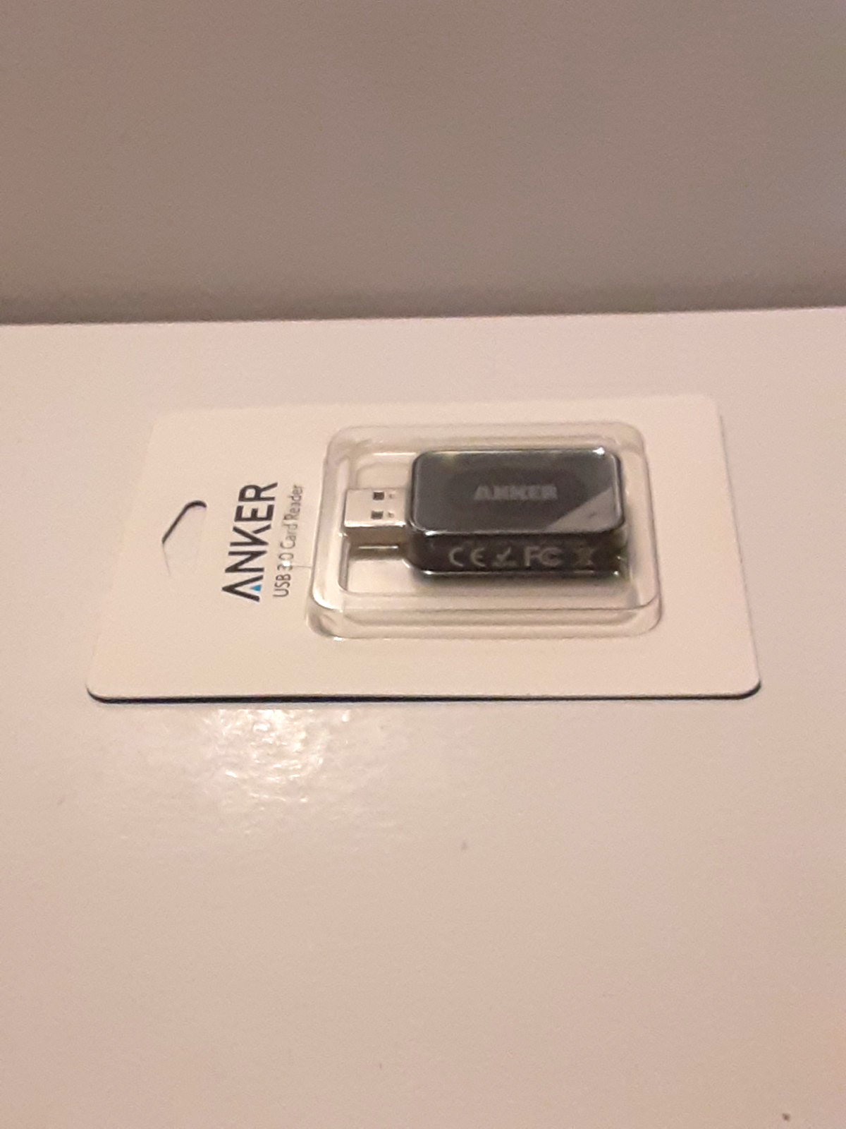 Anker USB 3.0 SD & Micro SD 2-Slot Card Reader High Speed Plug & Play