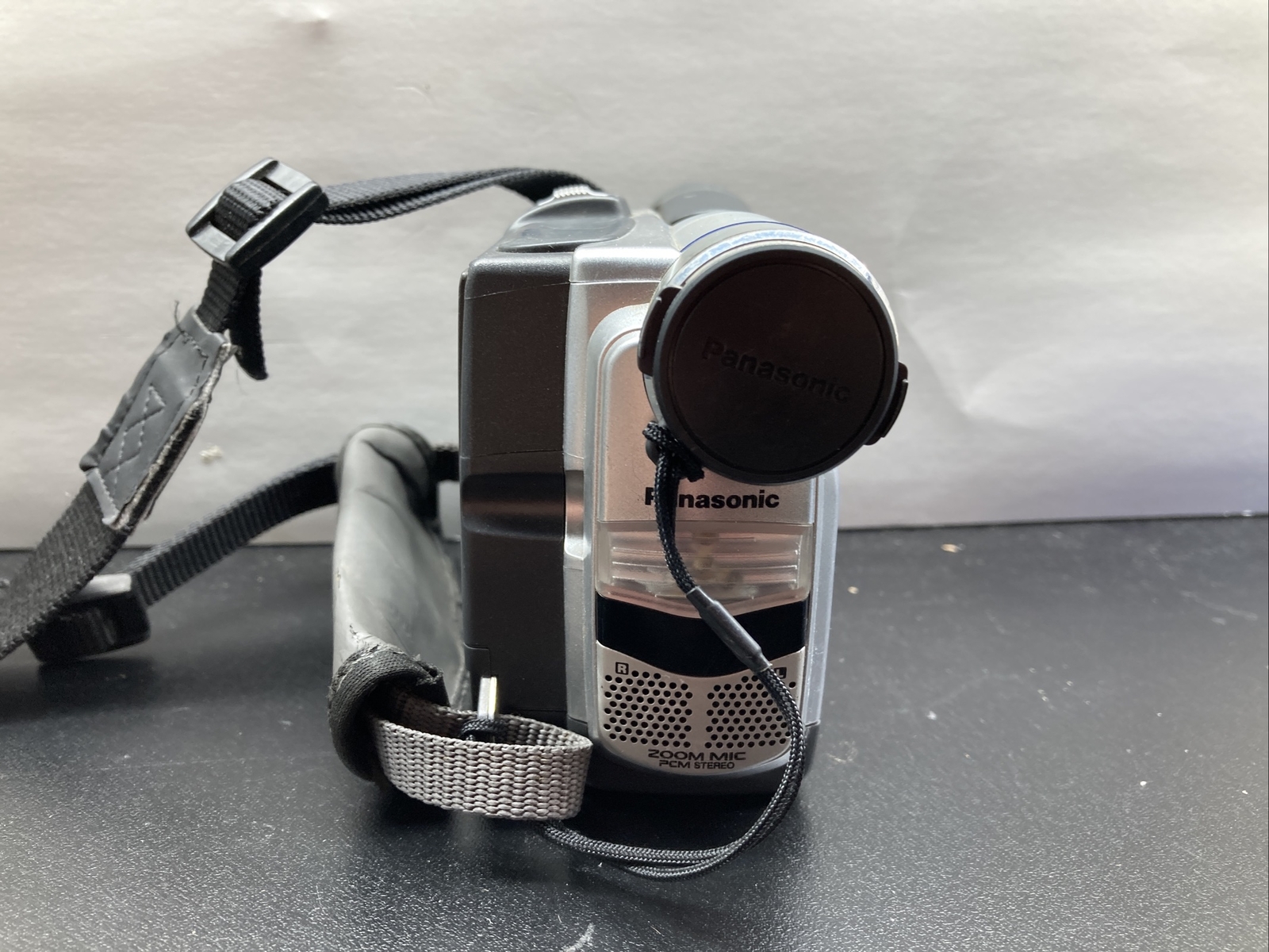 PARTS REPAIR Panasonic PV- DV1030 Recorder Camcorder Camera Silver Untested