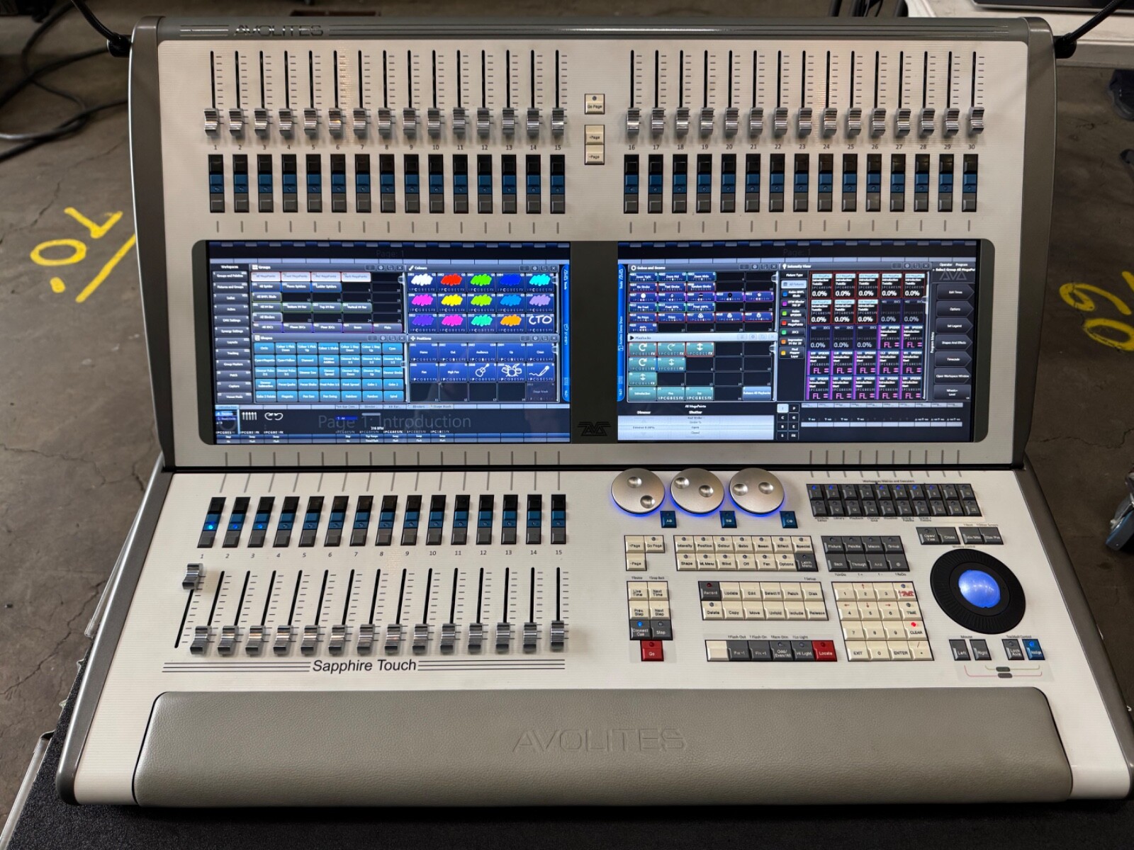 Avolites SAPPHIRE Touch DMX Lighting Control Console Desk with v17.1 software