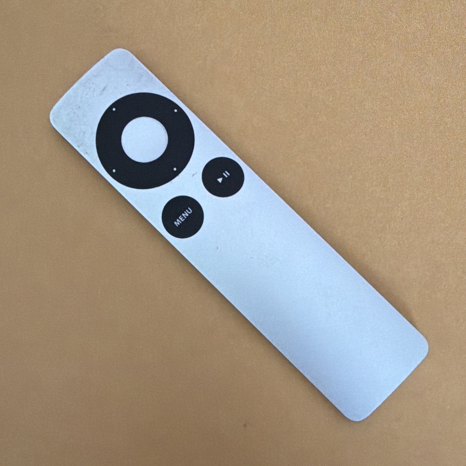 Genuine Apple Silver Remote for TV iPod iMac Macbook Pro Silver A1294