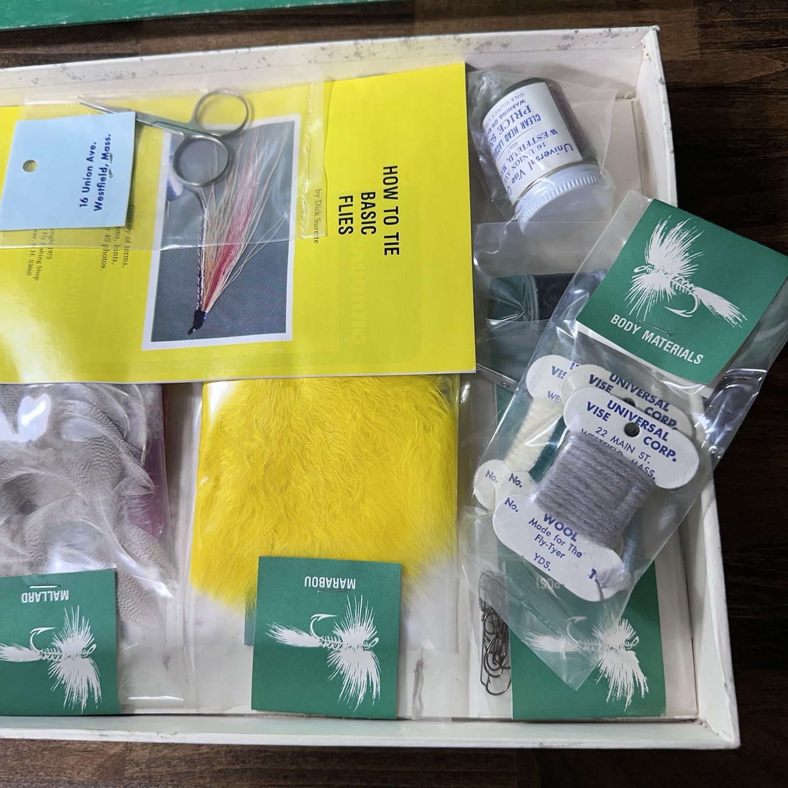 Vintage 1975 Fly Tying Kit #151 Unused