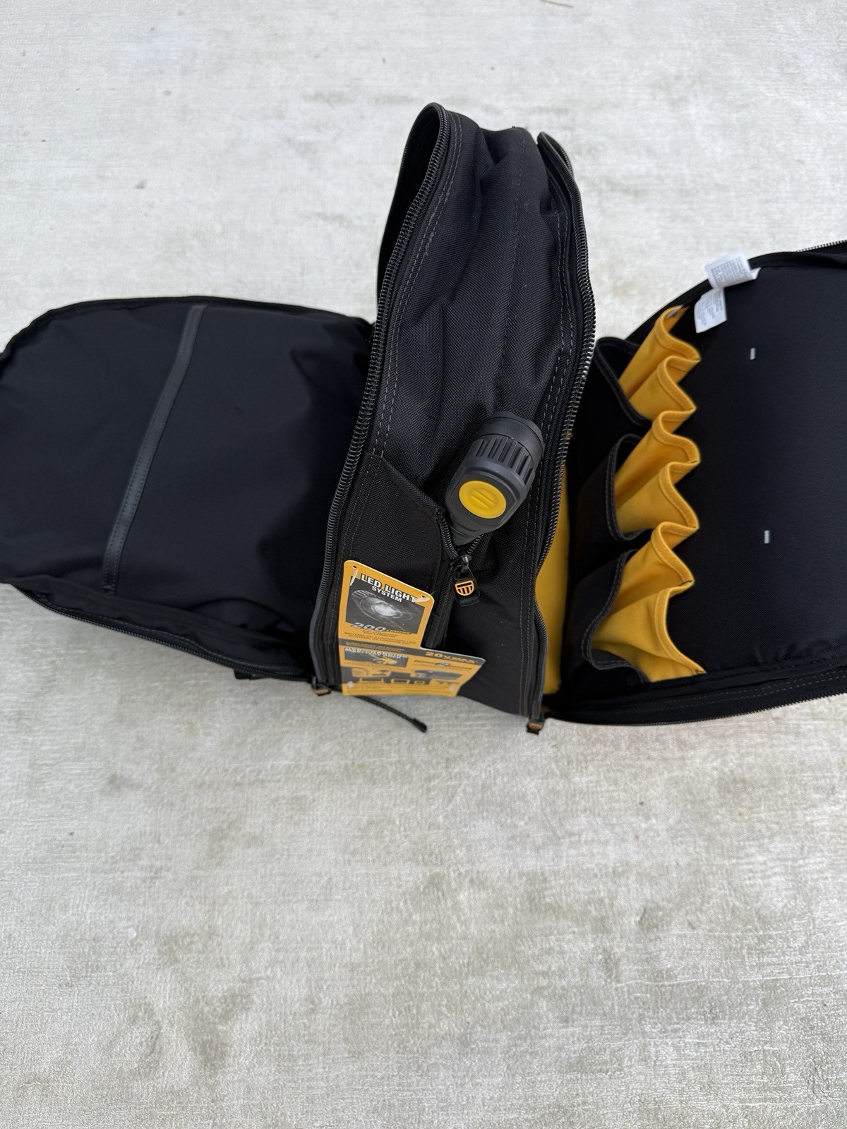 DEWALT DGCL33 33 Pockets USB Illuminated charging tool Backpack USB (INC VAT)