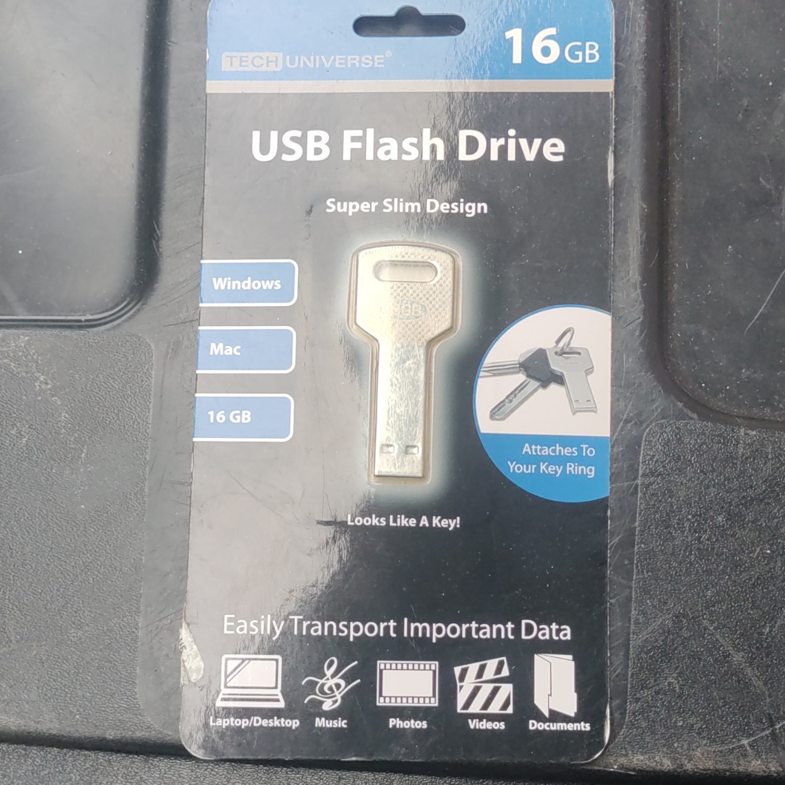 Tech Universe 16GB USB 2.0 Flash Drive Silver Key Ring Attachment Mac/PC