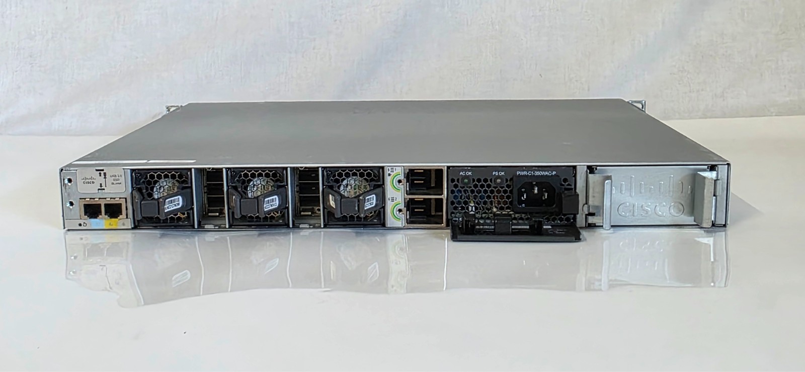 Cisco Catalyst C9300-48T-E 48 Port Gigabit Network Essentials Network Switch