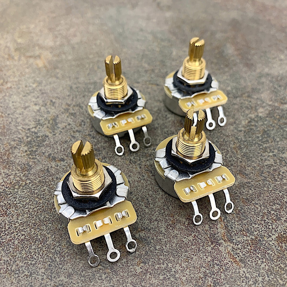 Short CTS Logarithmic for Electric Guitars (Audio) - 4 Pcs - R-VC250KA-SP-SET