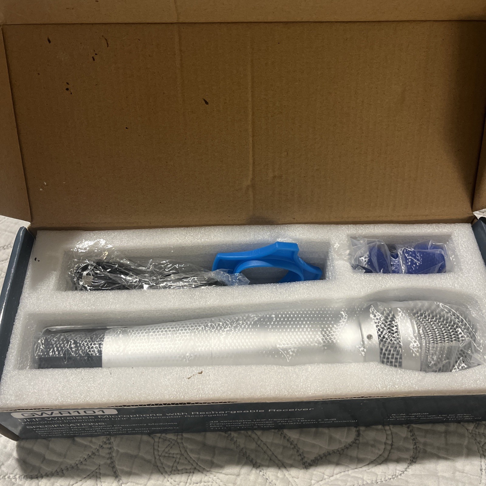 Studio Z GWR101 UHF Wireless Microphone - Silver