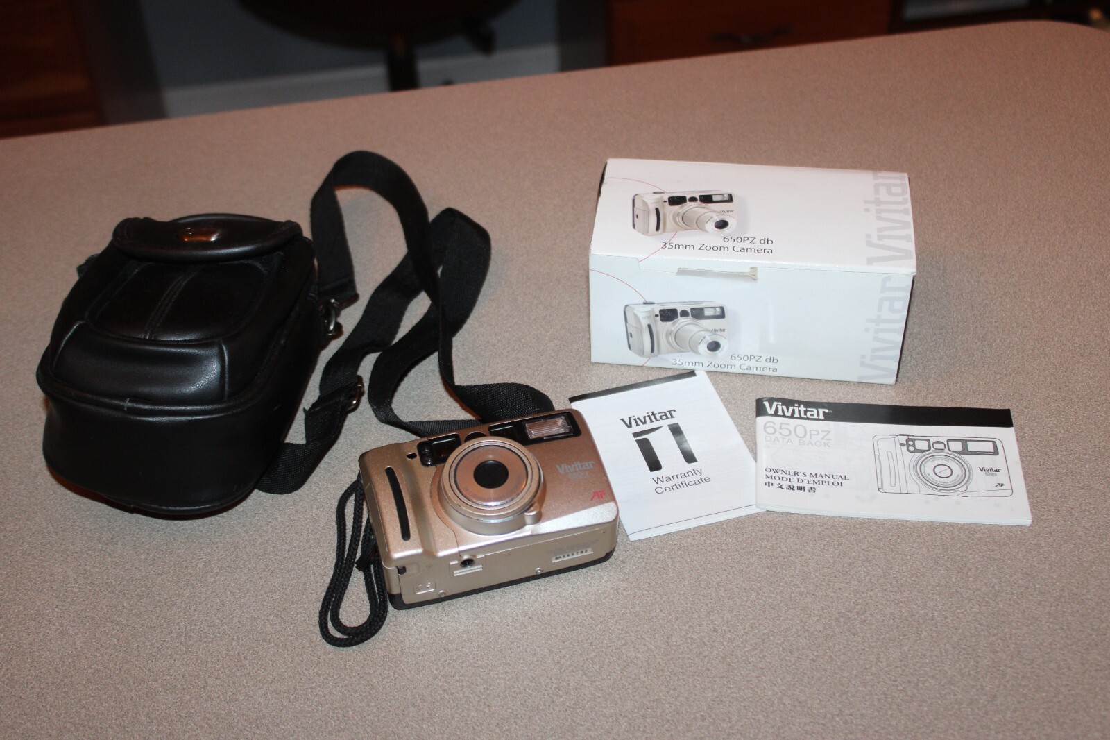 MIB Vivitar 650PZ 35mm Point & Shoot Film Camera - AF w/Case