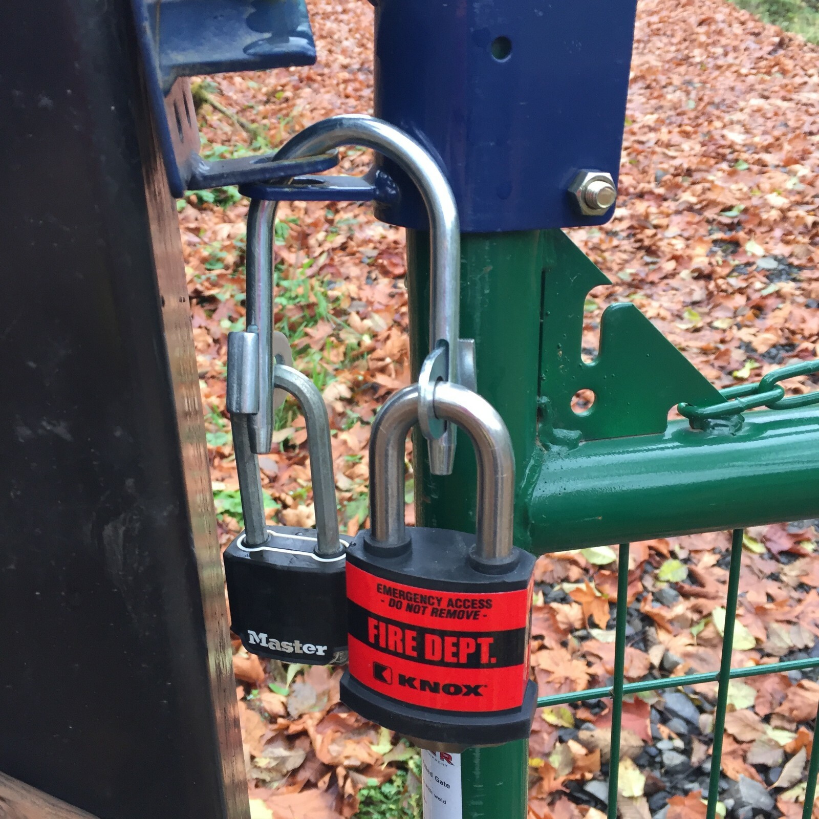 GM P2002, Multiple Padlock Locking Device - Shared Access - Dual Hasp A1
