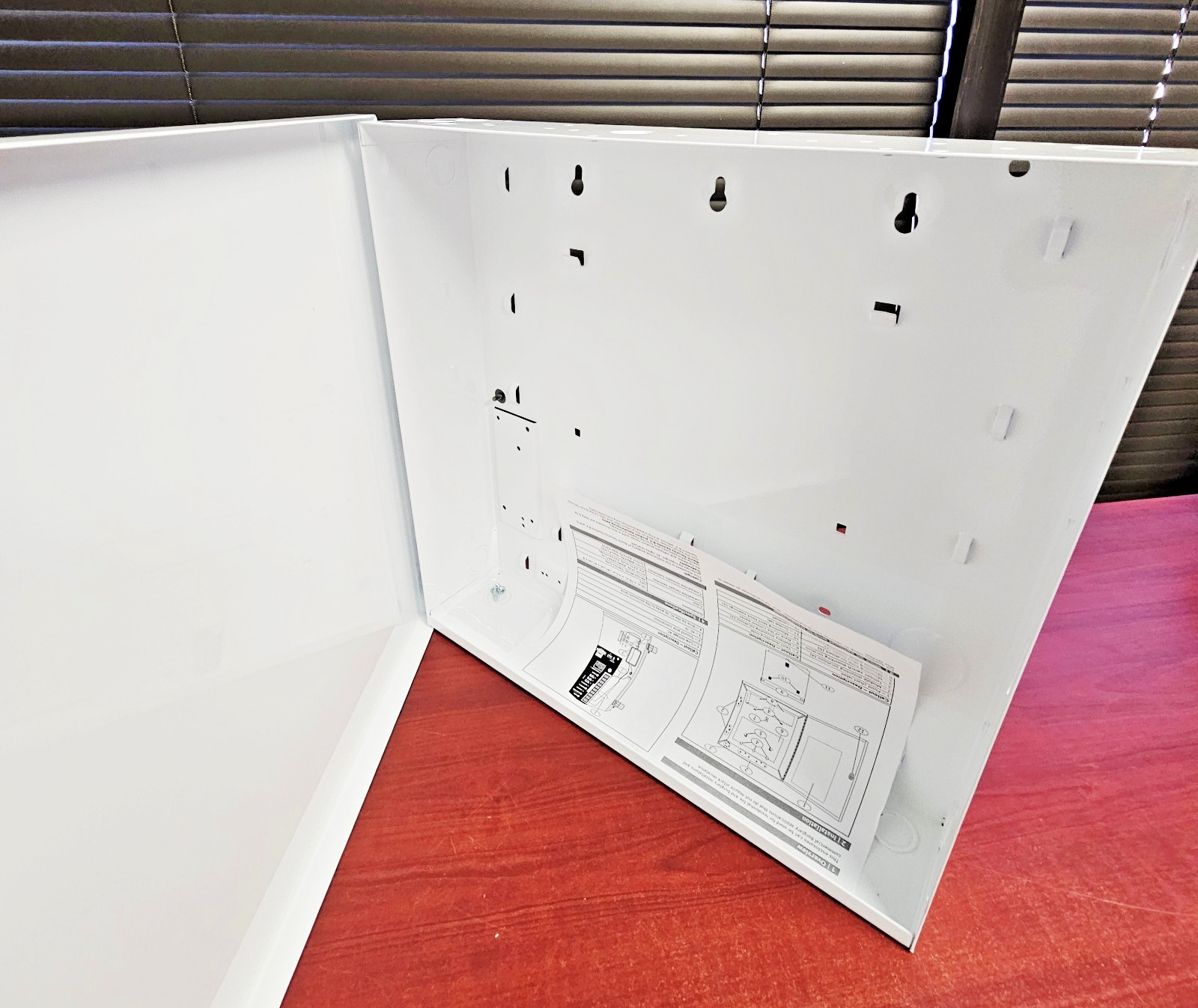 Bosch B8103 Mounting Box for Switch White White NEW (Open Box)