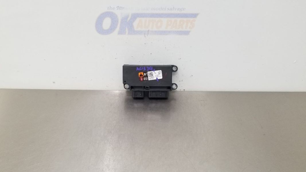 15 CHEVY SILVERADO 1500 SRS BAG MODULE 13594402