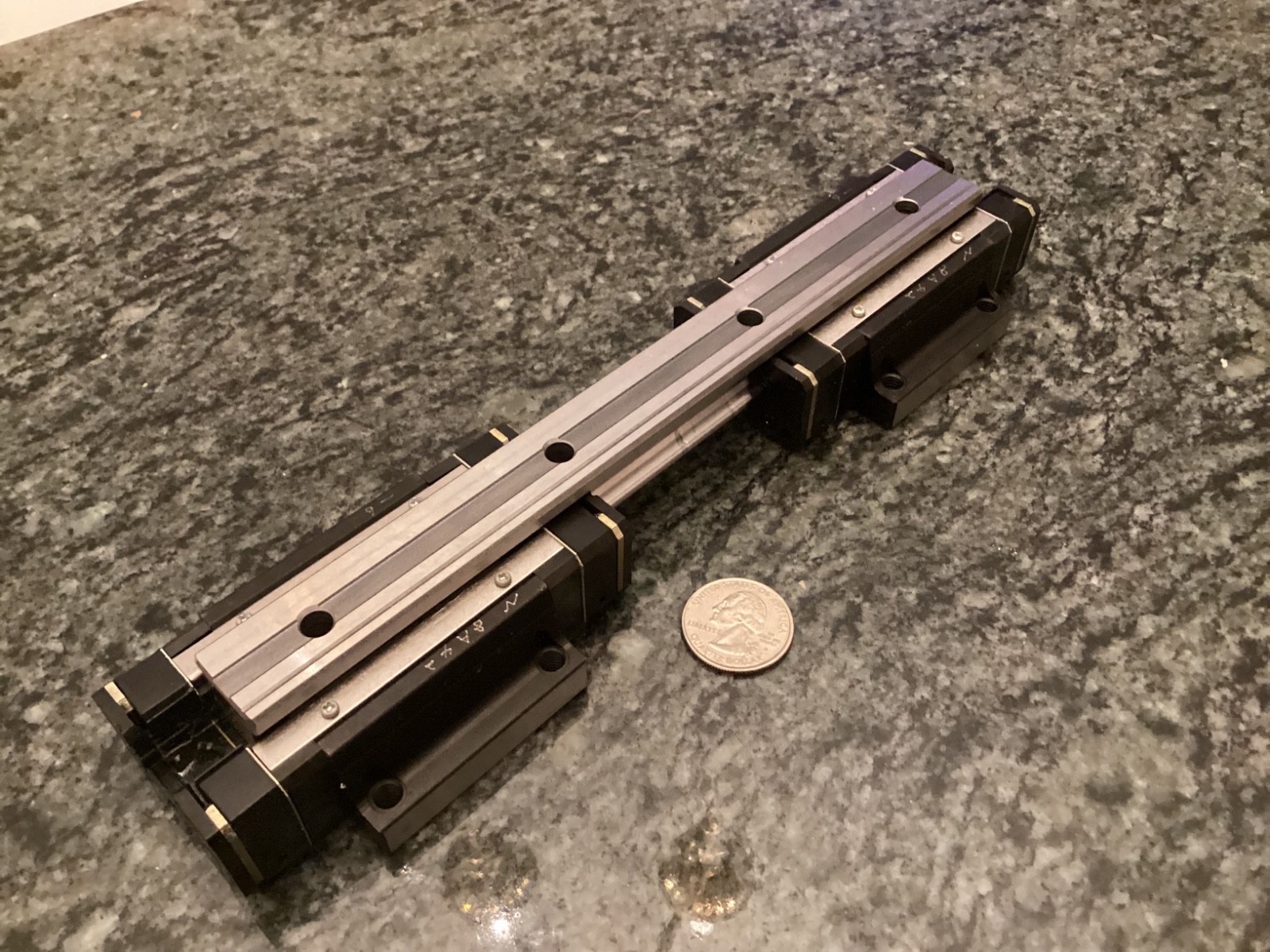 THK L1986 HSR20A2QZUU+220LP-11 linear slide assembly precision unit