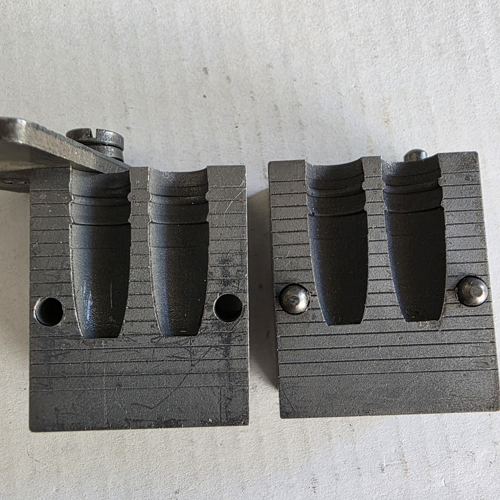 LYMAN 338320 GAS CHECK MOLD FOR .33 WINCHESTER 2 Capacity