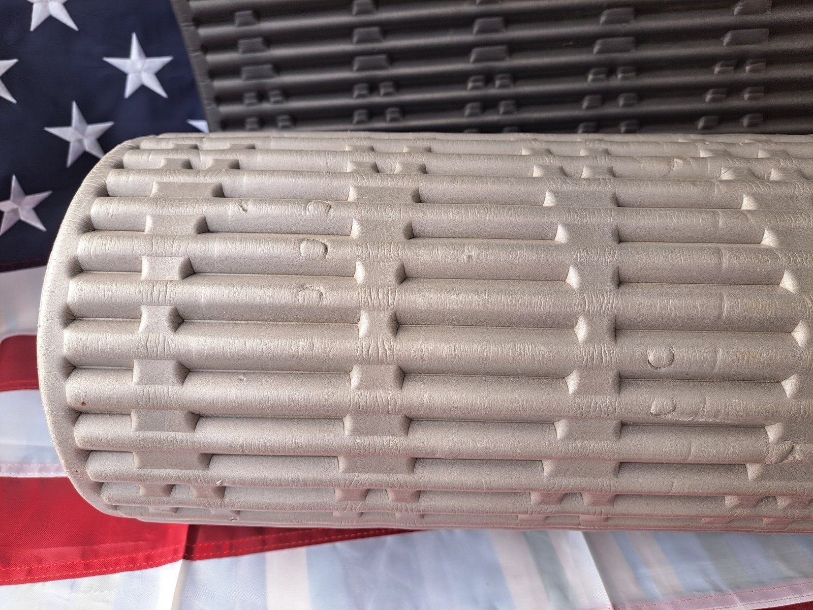 Classic Therm-A-Rest Ridge Rest Camping Sleeping Pad Mat Gray Foam 19 x 72