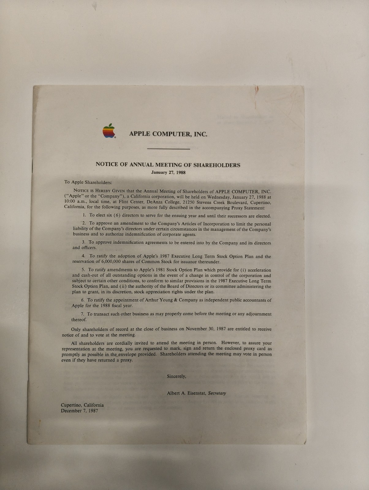 Apple Computer Inc. 1988 First Quarter Report