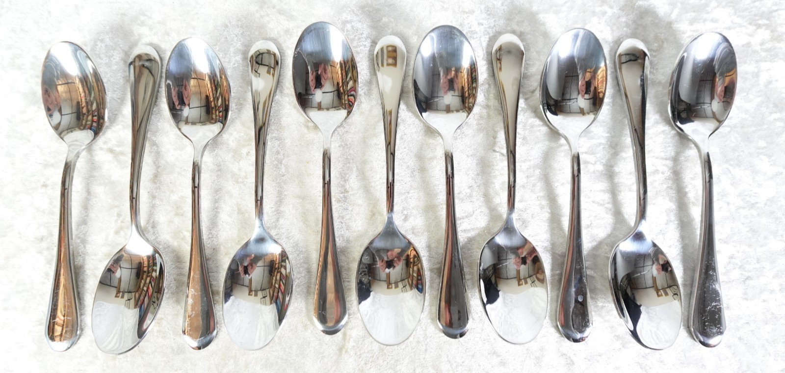 Icarus Pattern By Oneida Stainless Steel Flatware 11 Place Oval Soup Spoons