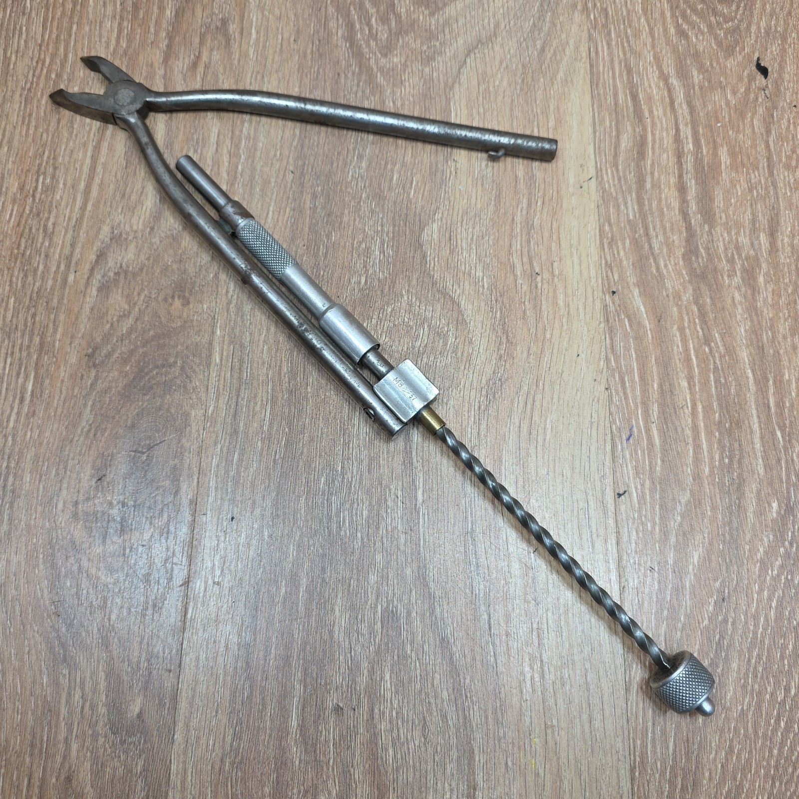 Vintage Robinson M-80 Wire Twister Safety Wire Pliers Aviation Owners Mark