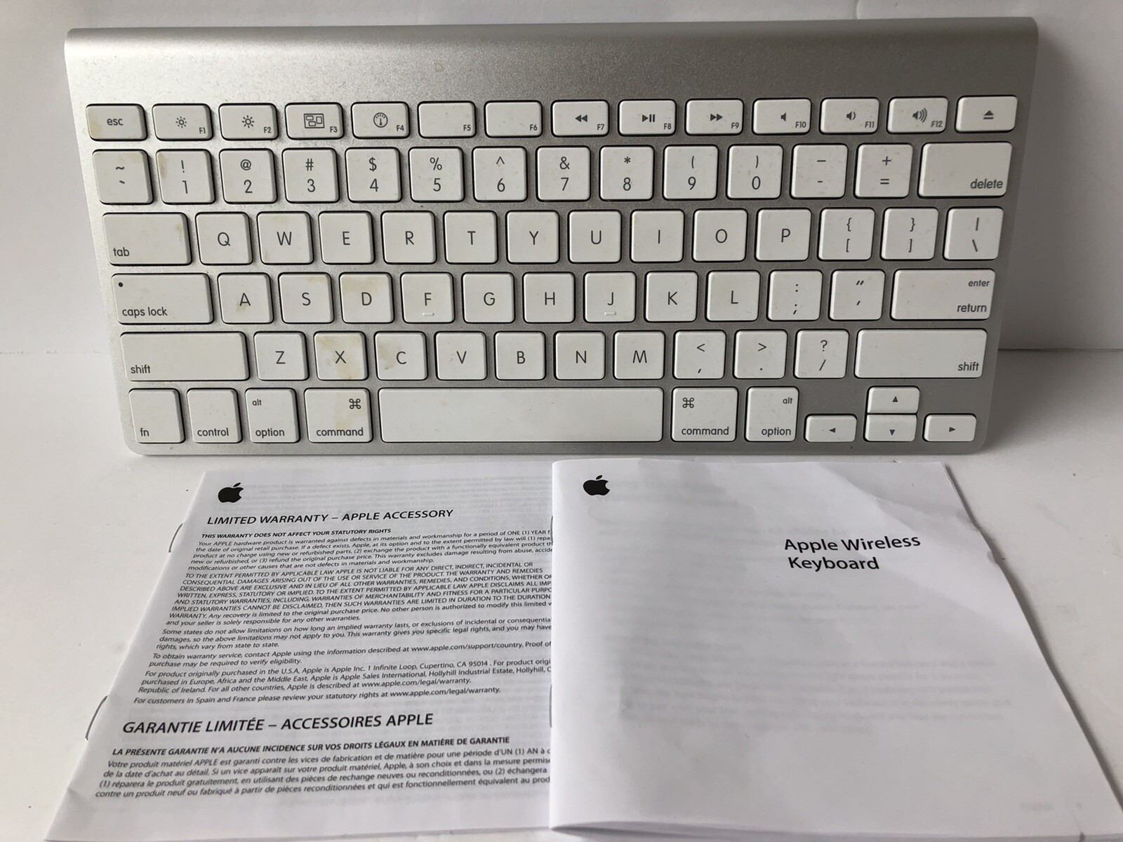 Apple MC184LL/A Wireless Keyboard A1314