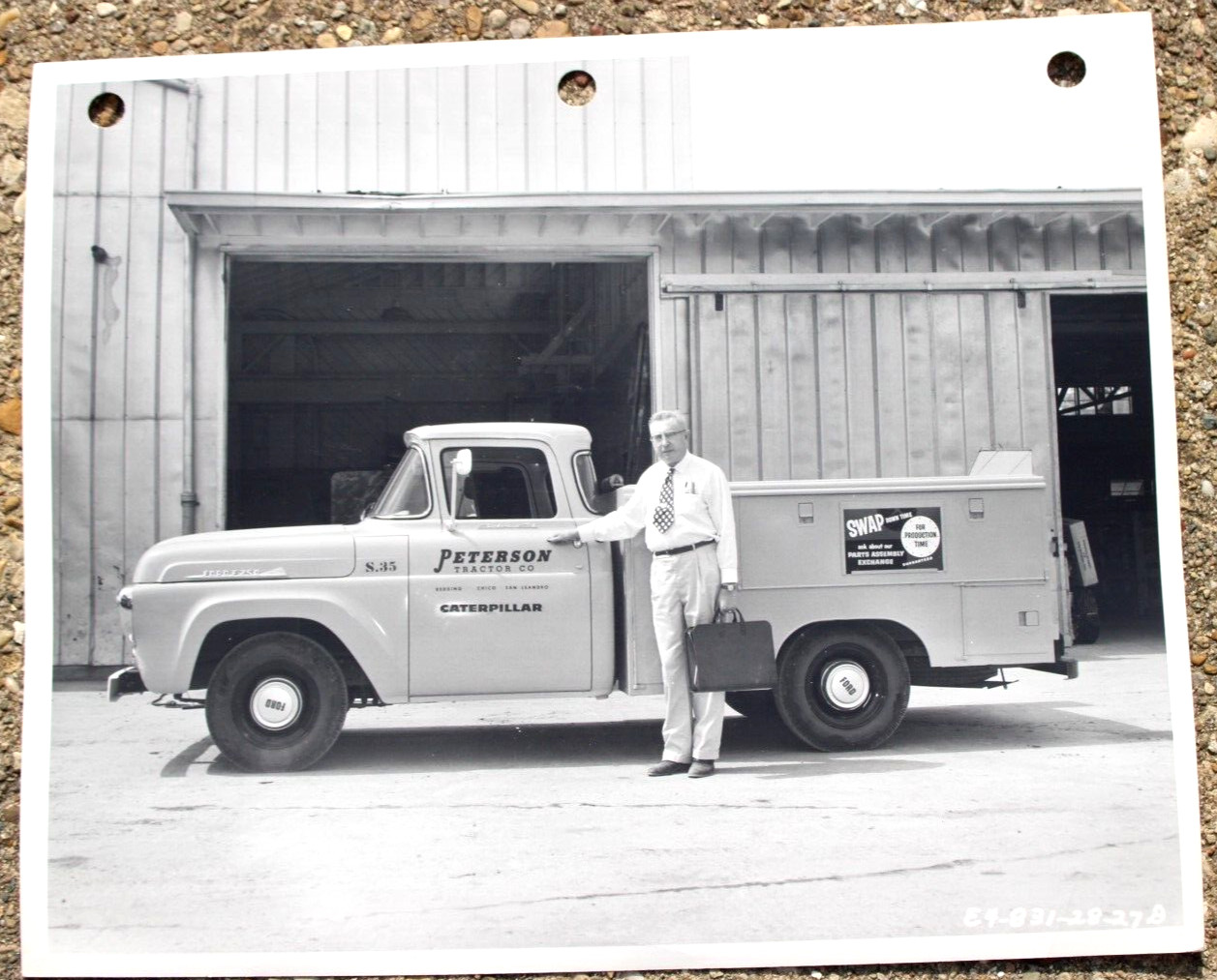 VTG 1958 Caterpillar Tractor Co. 8" x 10" Photo of Cat Dealers Truck Redding Ca.