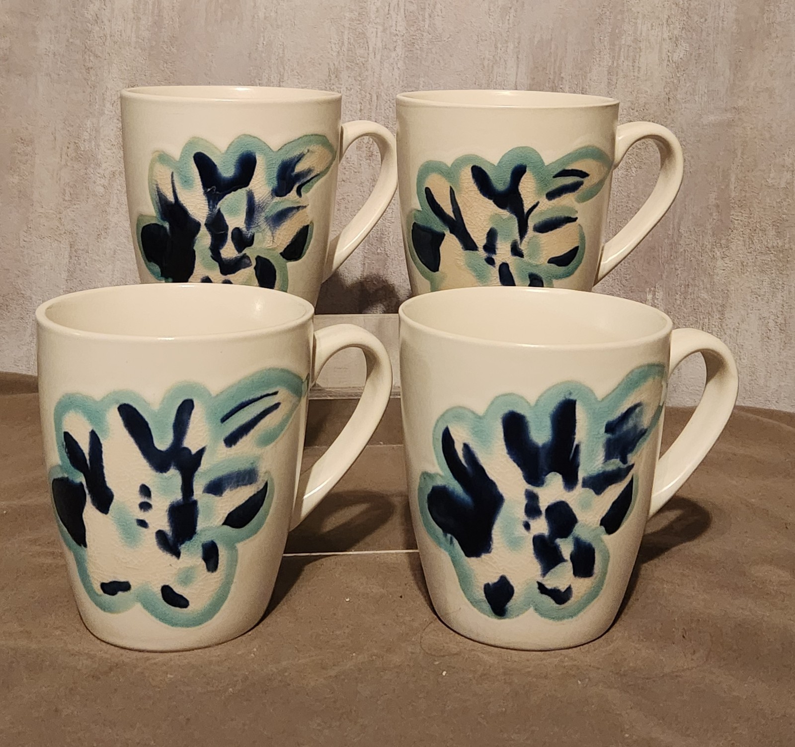 Blue & White Ceramic Floral Mugs Set of 4 Hand-Painted Design. Great Condition!