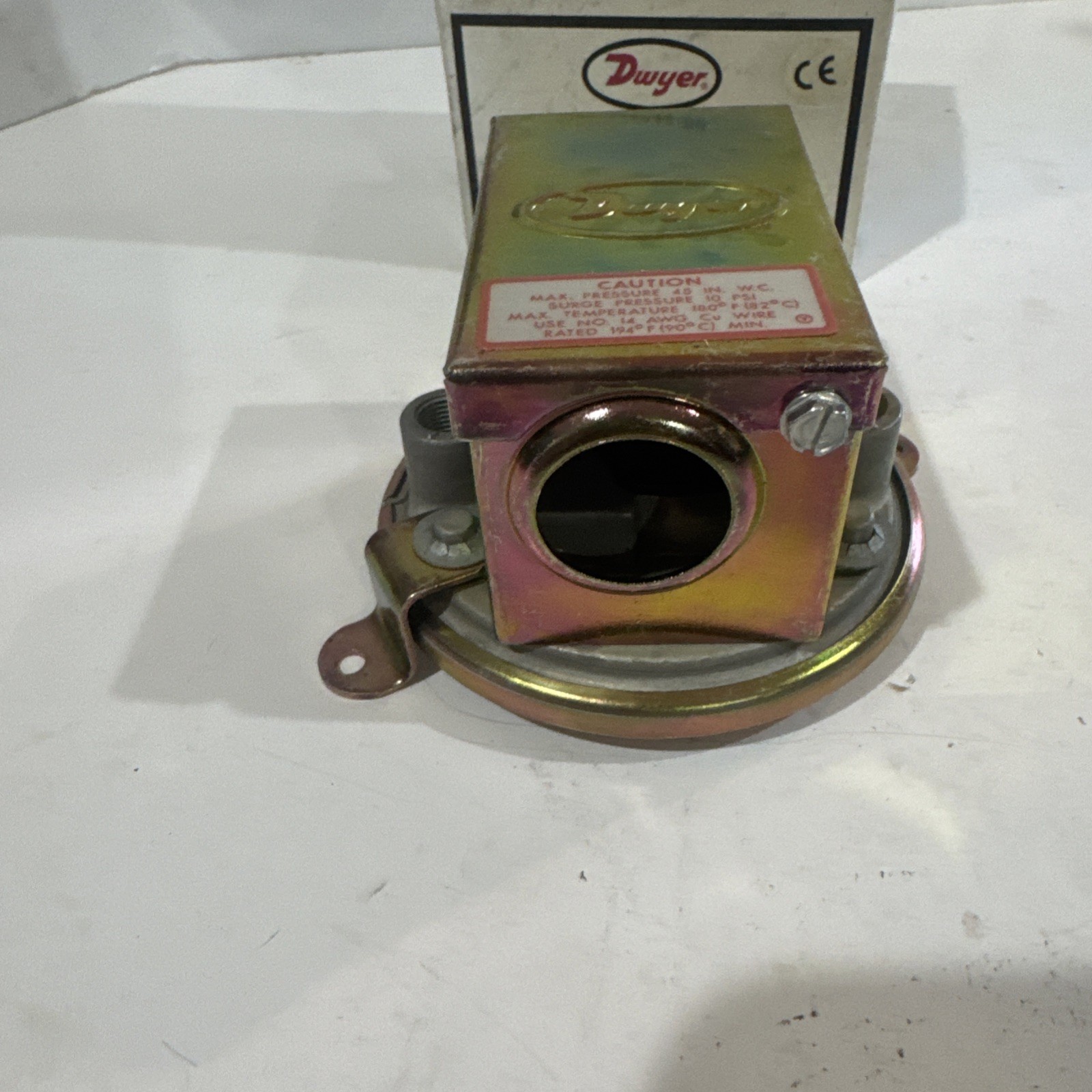 Dwyer Pressure Switch Model 1910-1