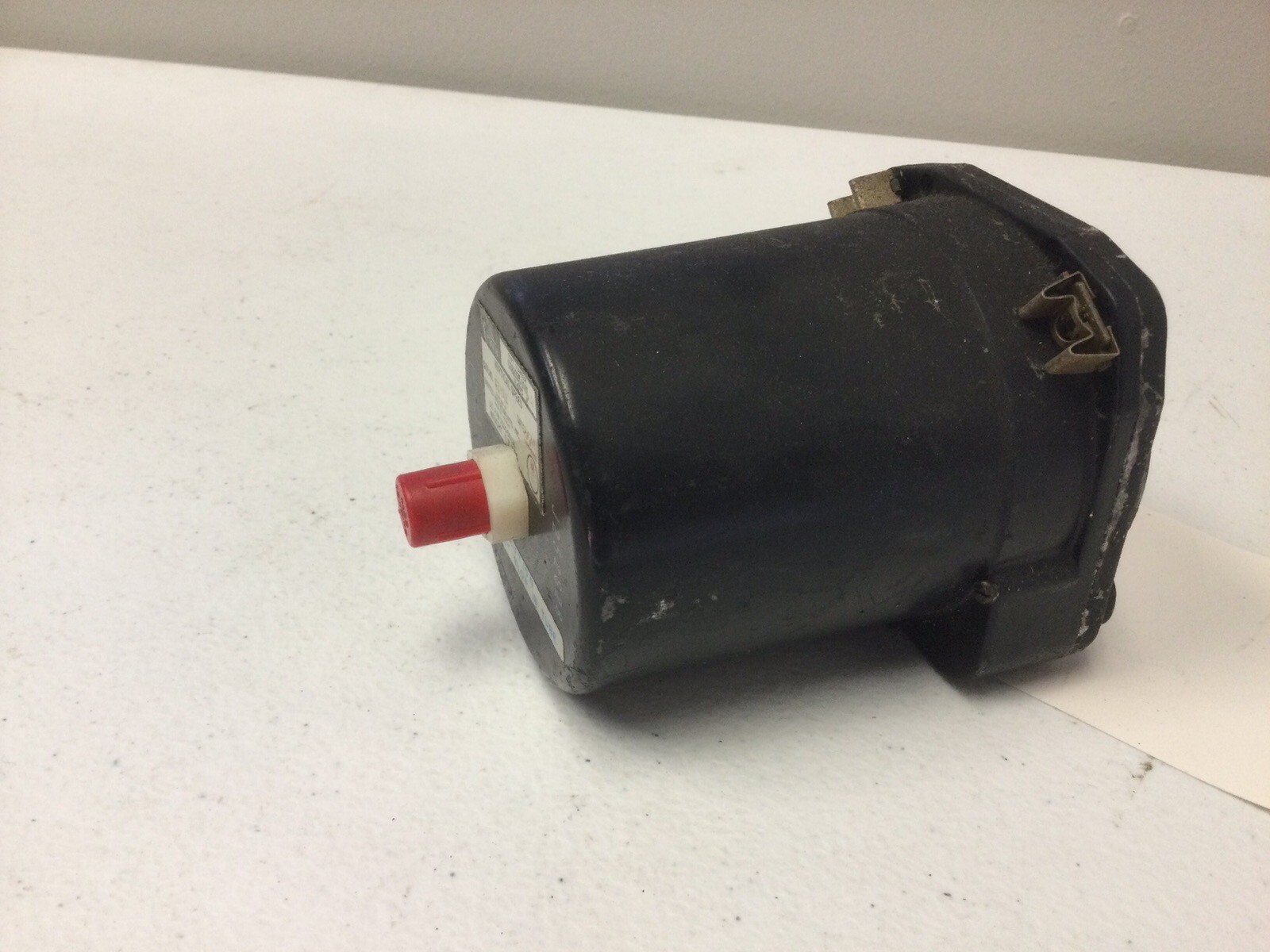 CESSNA 7030-50101 VERTICAL SPEED INDICATOR WORKING - AS REMOVED