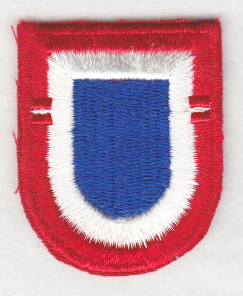 Army Beret Patch:  1st Brigade, 82nd Airborne Division - cut edge