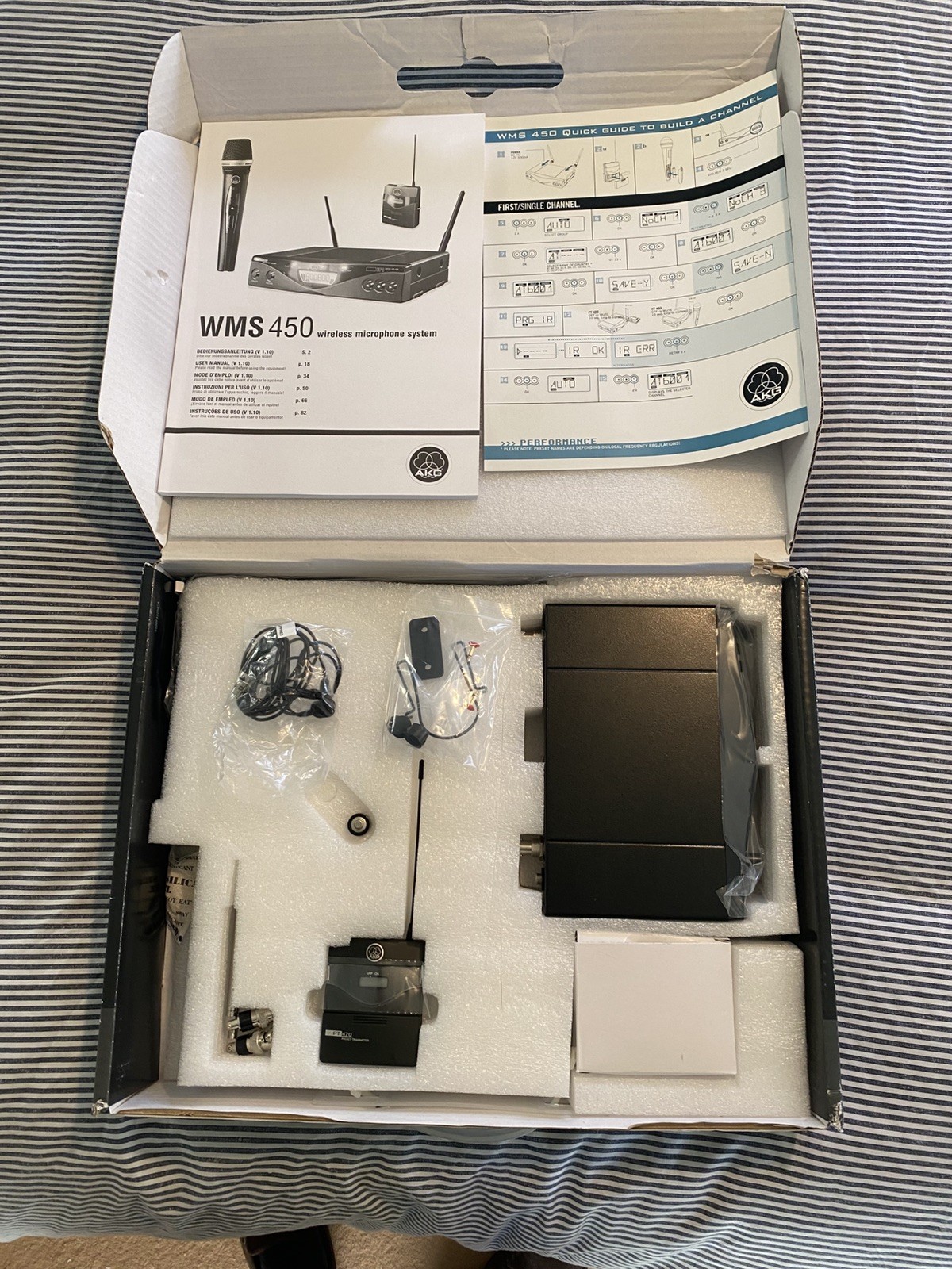 Wireless Microphone AKG WMS450 Wireless Presenter Set - open box, unused.