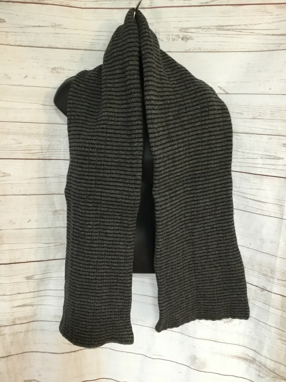 Mossimo Dutti Men’s Scarf Black-Gray Size 62”x9”
