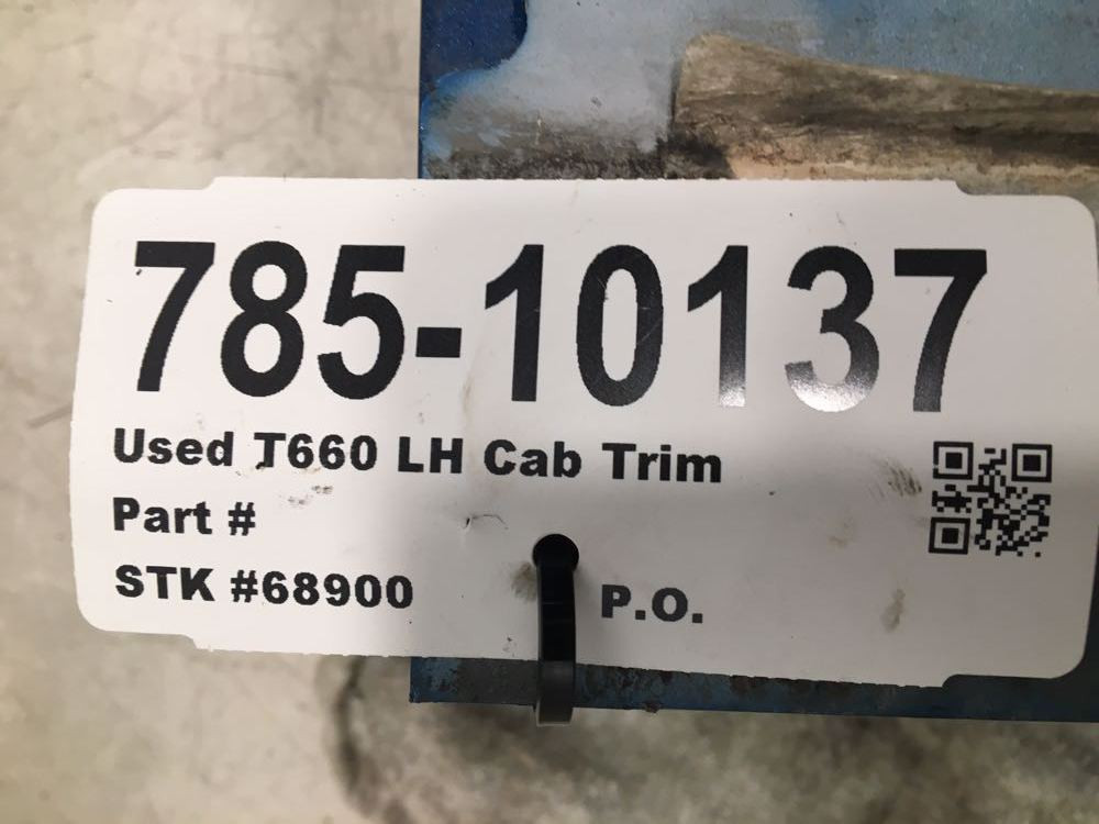 2013 Kenworth T660 Cab Exterior Trim Panel (785-10137)