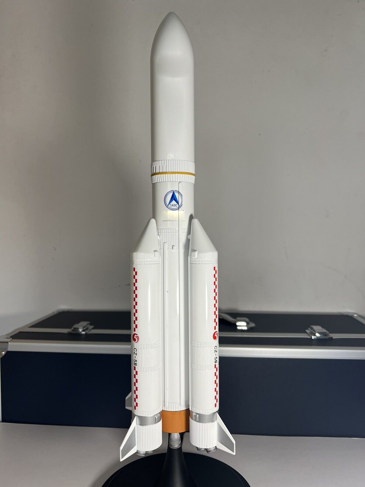 1/300 Display CZ-5B Long March 5B Rocket Model Simulation Alloy Spacecraft Scene