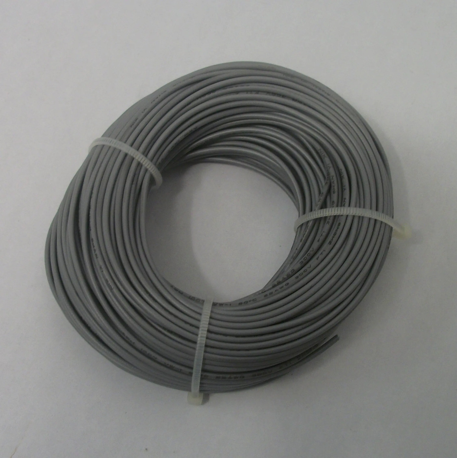 22 AWG tinned copper stranded hook up wire, 100 feet Gray UL1007