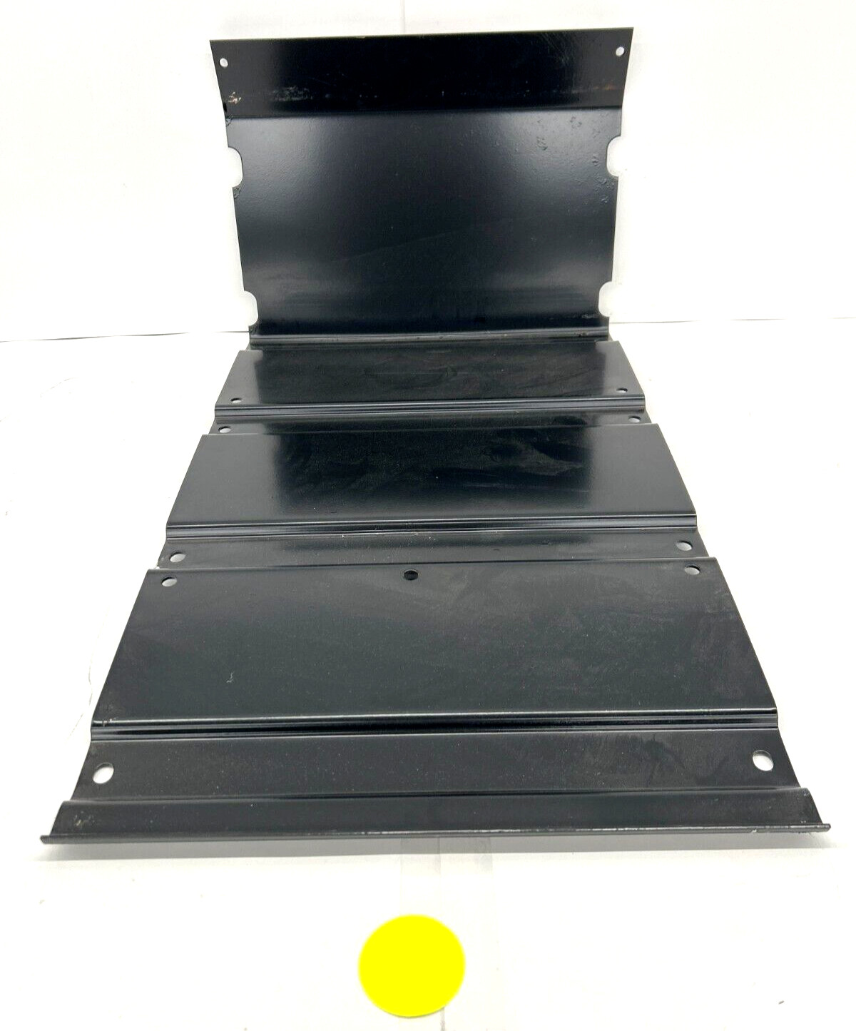 NAVISTAR INTERNATIONAL BATTERY BOX TRAY  PART NO 3557573C3