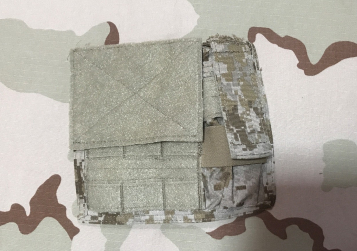 Eagle Industries AOR1 Admin Pouch w/ Flashlight Holder Maritime MOLLE