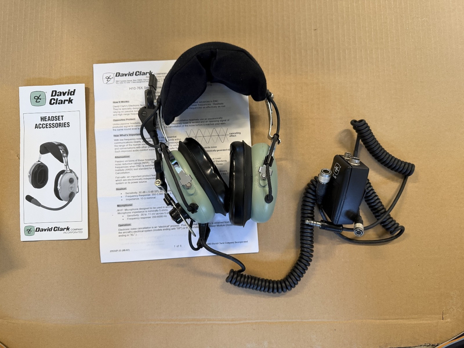 David Clark Aviation Headset Model H10-76XL With Electronic  Noise Canceling
