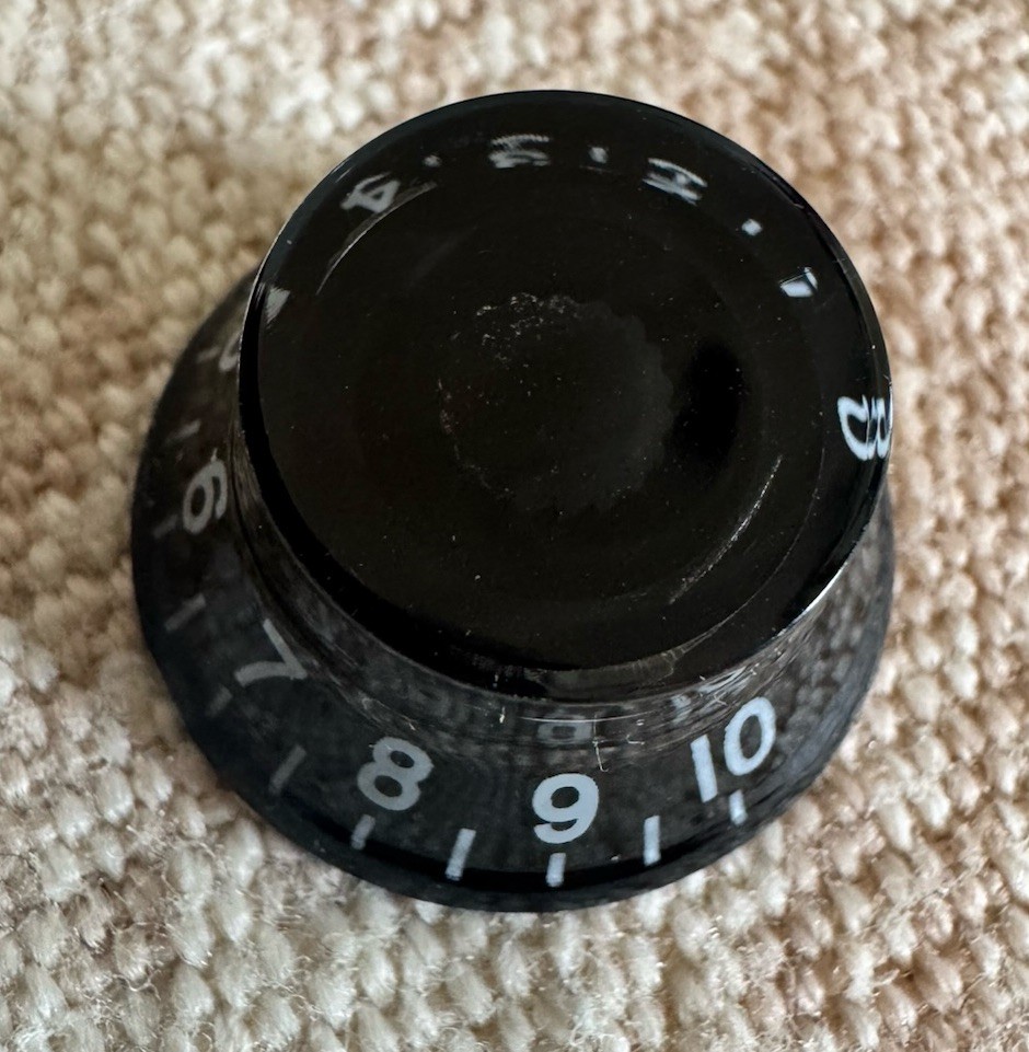 Black TopHat / Bell Knobs (Metric size) set of 4