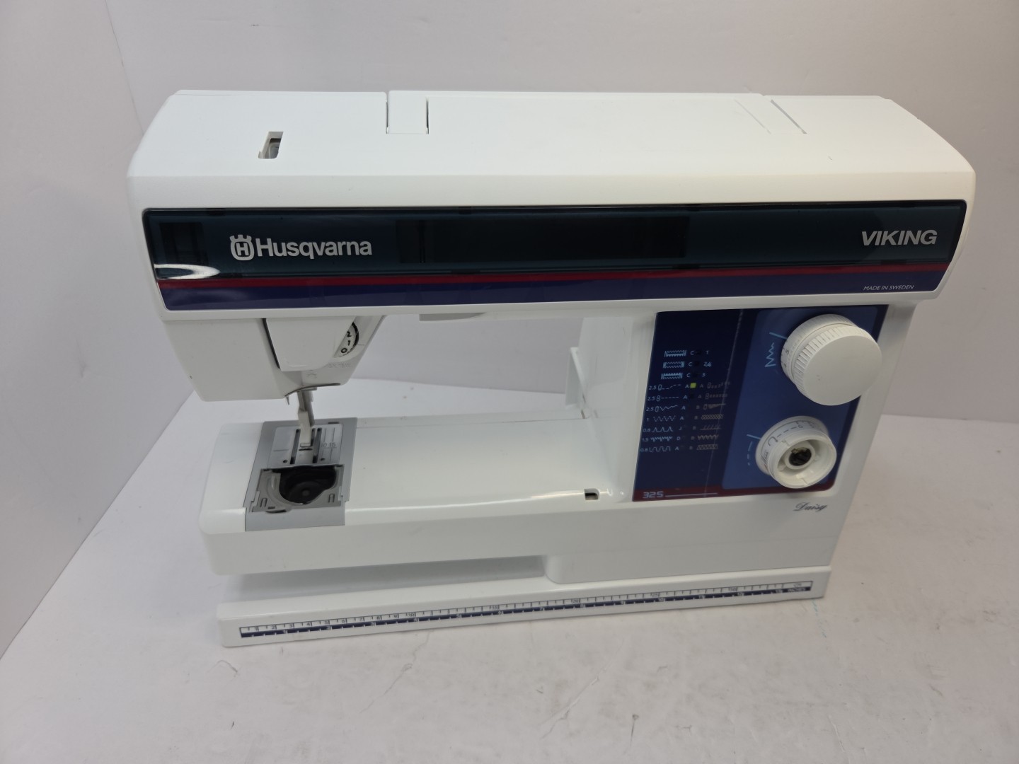 Husqvarna Viking Daisy Sewing Machine Type S2 | Made In Sweden | Parts Repair