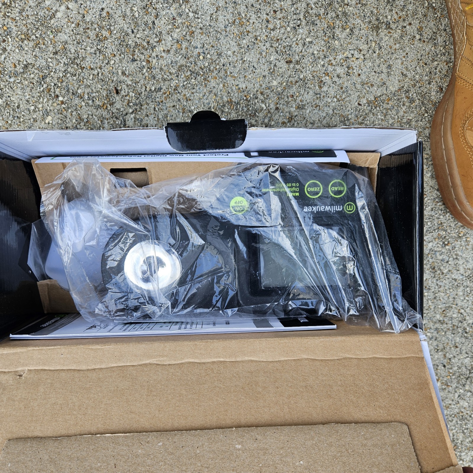 Milwaukee MA871 Digital Brix Refractometer 0–85%