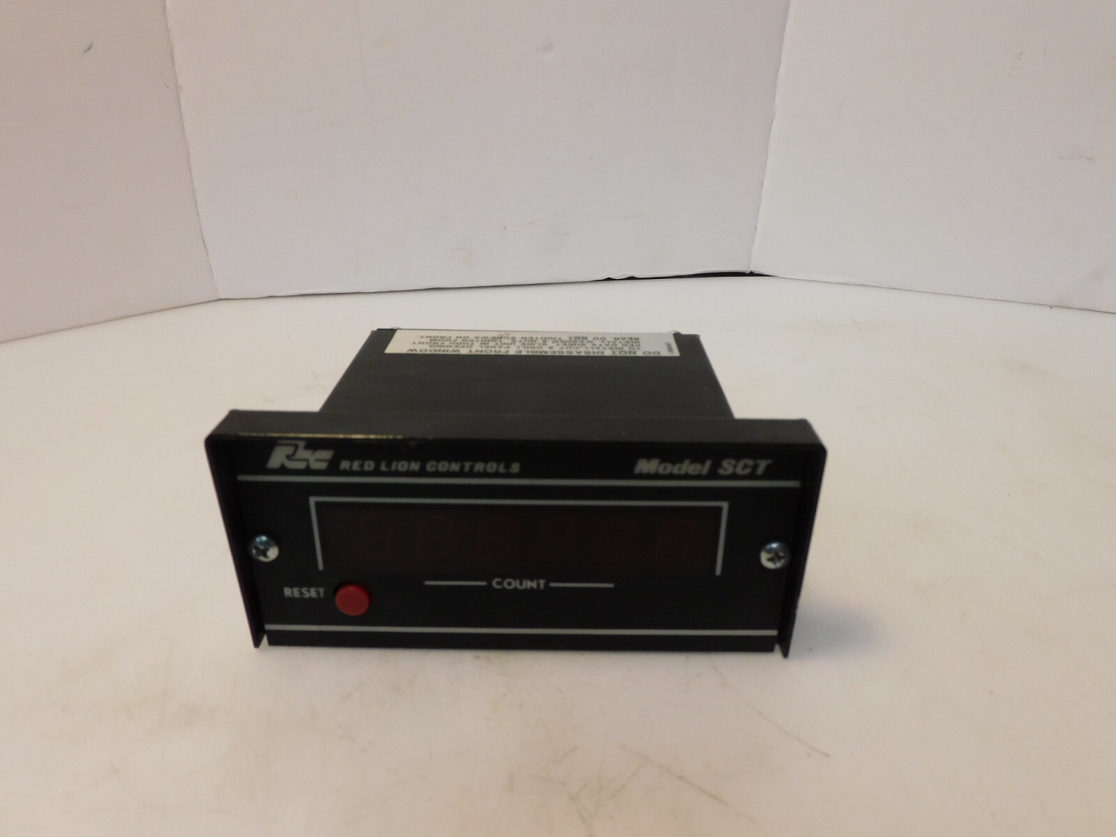 RED LION CONTROLS MODEL SCT TOTALIZER