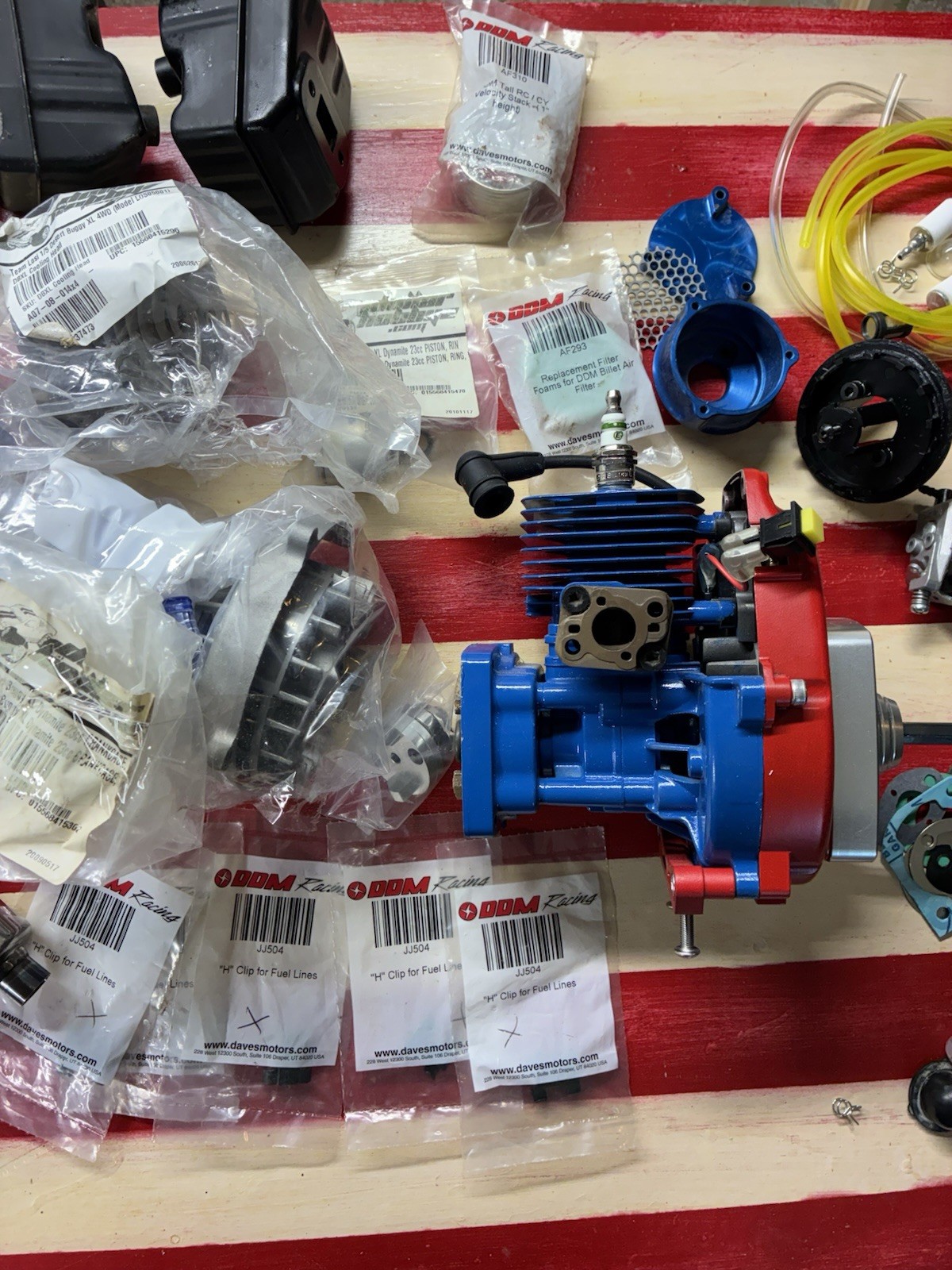 Dynamite 23CC 1:5 Gas Engine from Losi DBXL RC Tk Buggy With Engine Accessories