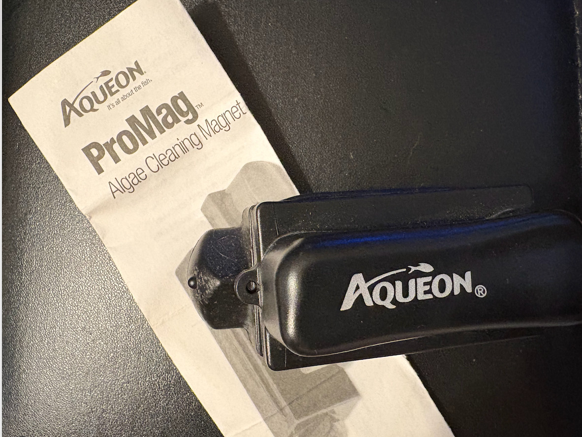 AQUEON Algae Cleaning Magnet Cleaner  3" - Paperwork Included