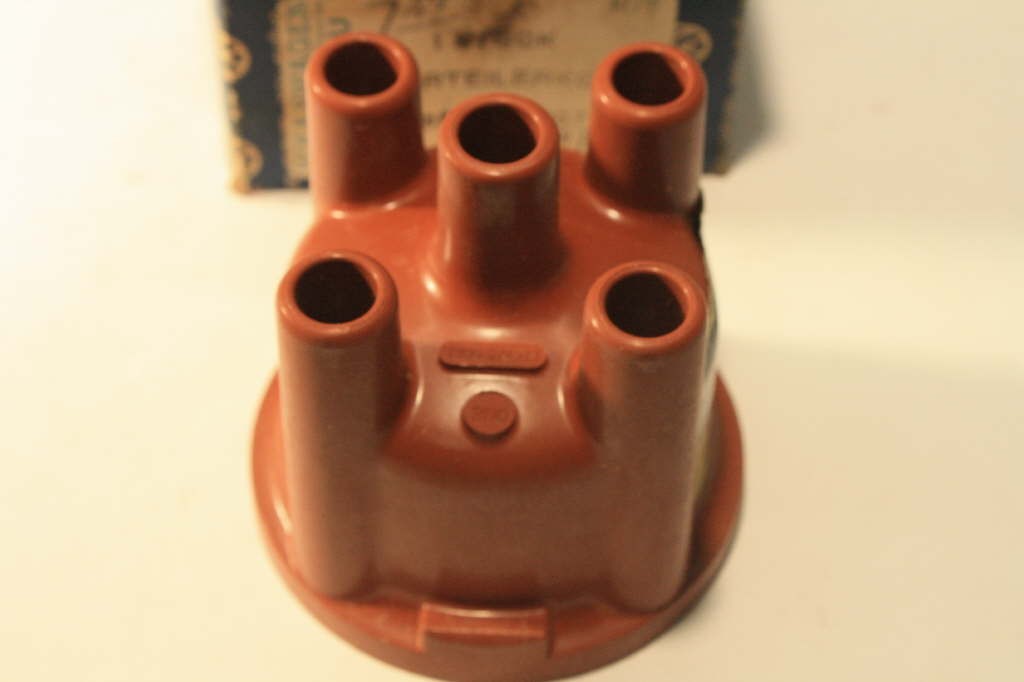 Distributor Cap Volkswagen 055-905-207 =BOSCH 1235522213   03-036   1976-1977