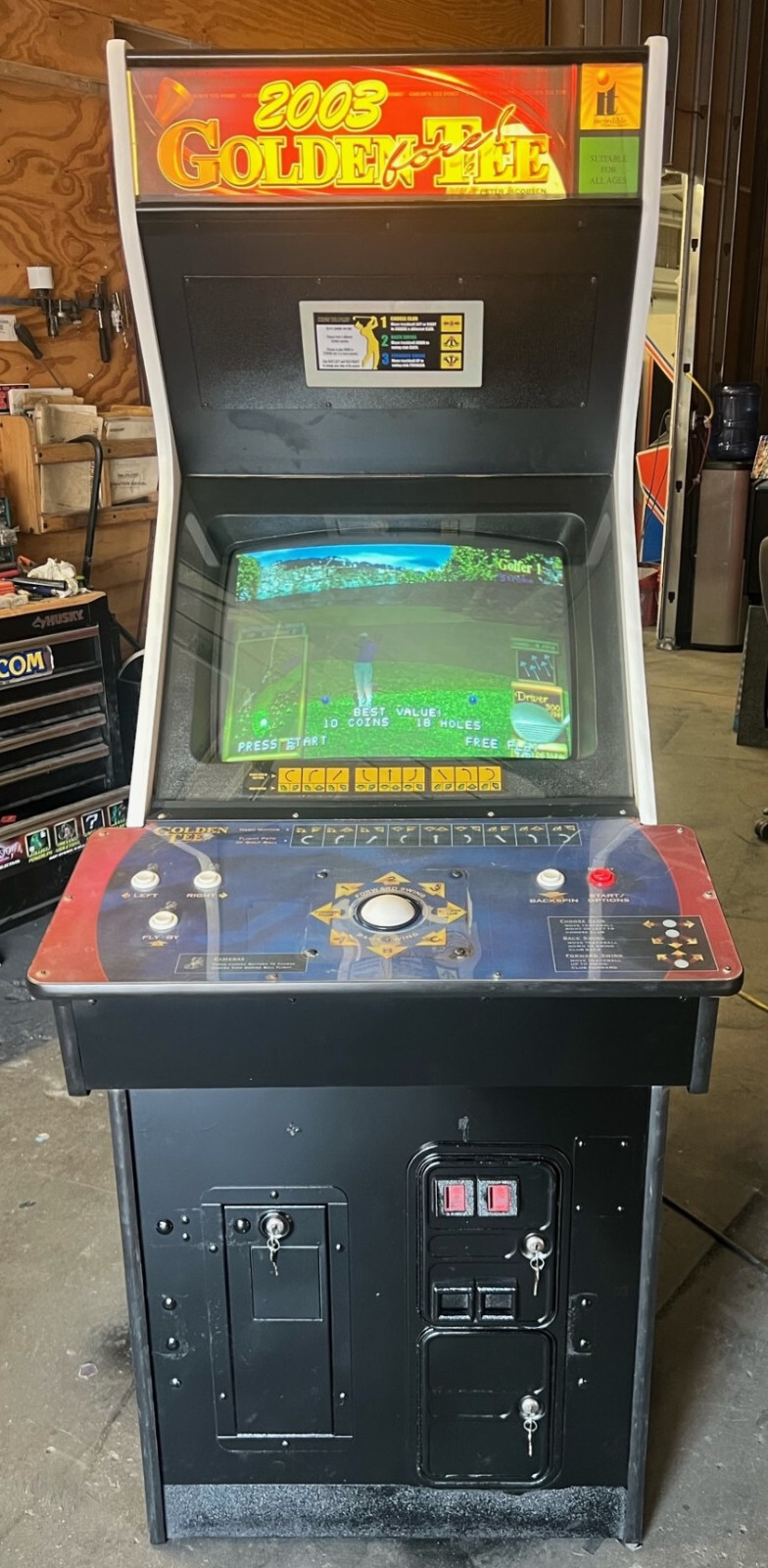 GOLDEN TEE ARCADE MACHINE (Excellent Condition)