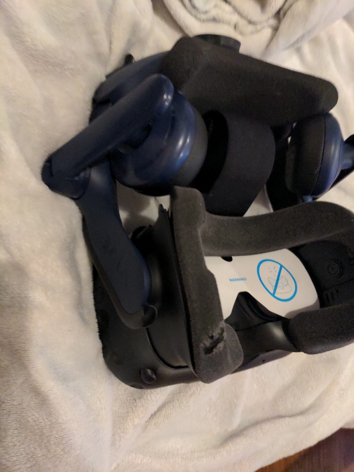 HTC Vive Pro 2 VR Headset HMD Only - 5K Resolution PCVR w/ Integrated Audio - Us