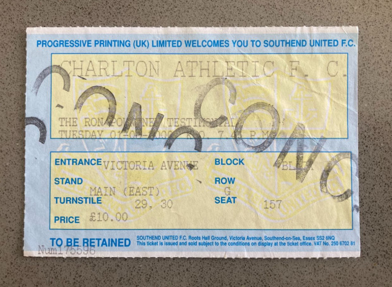 Southend United v Charlton Athletic 2000-01