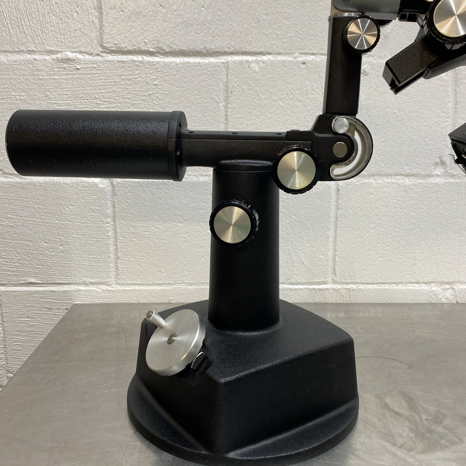 Bausch & Lomb StereoZoom 7 Microscope With Pivot Boom Arm Stand