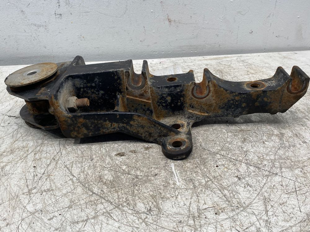 2016 Cab Mount for Freightliner 122SD (630-10789)