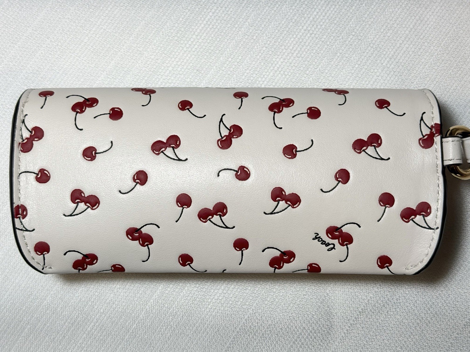 COACH Turnlock Sunglass Case 🍒 Cherry Print - Gold/Chalk Multi - NWT CFA49