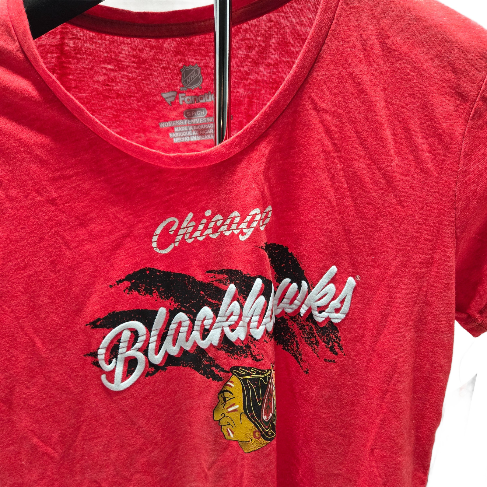 Fanatics Women's NHL Chicago Blackhawks Short Sleeve T-Shirt Red Size Small